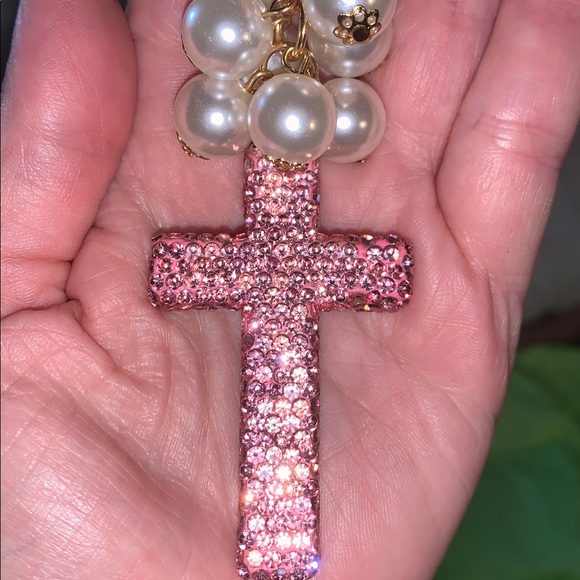 Crystal Cross purse/bag charm Keychain w/ pearls - Picture 5 of 5